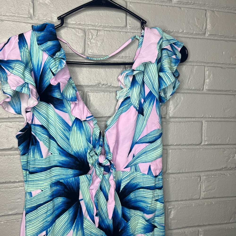 Olivaceous Tropical Leaf Print Tie Front Maxi Dress - Picture 9 of 16